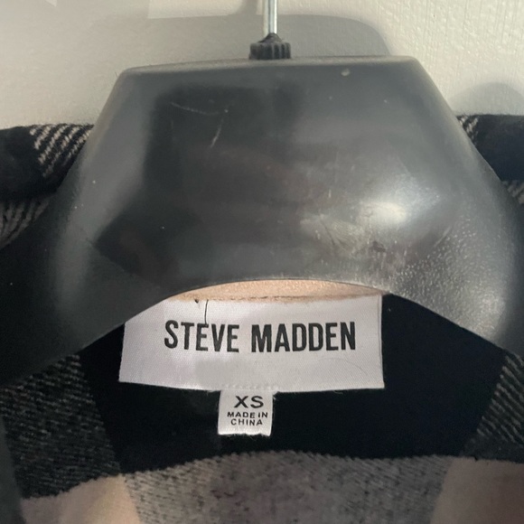 BB Dakota by Steve Madden Shacket - Picture 4 of 9